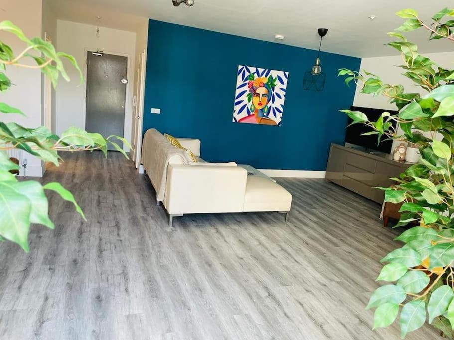 شقة Stunning Huge Openplan 2Bed Flat ووكينغ المظهر الخارجي الصورة
